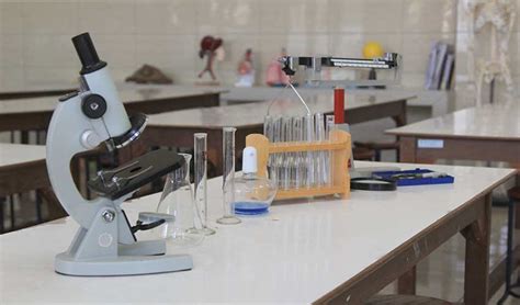 peralatan laboratorium dalam pendidikan